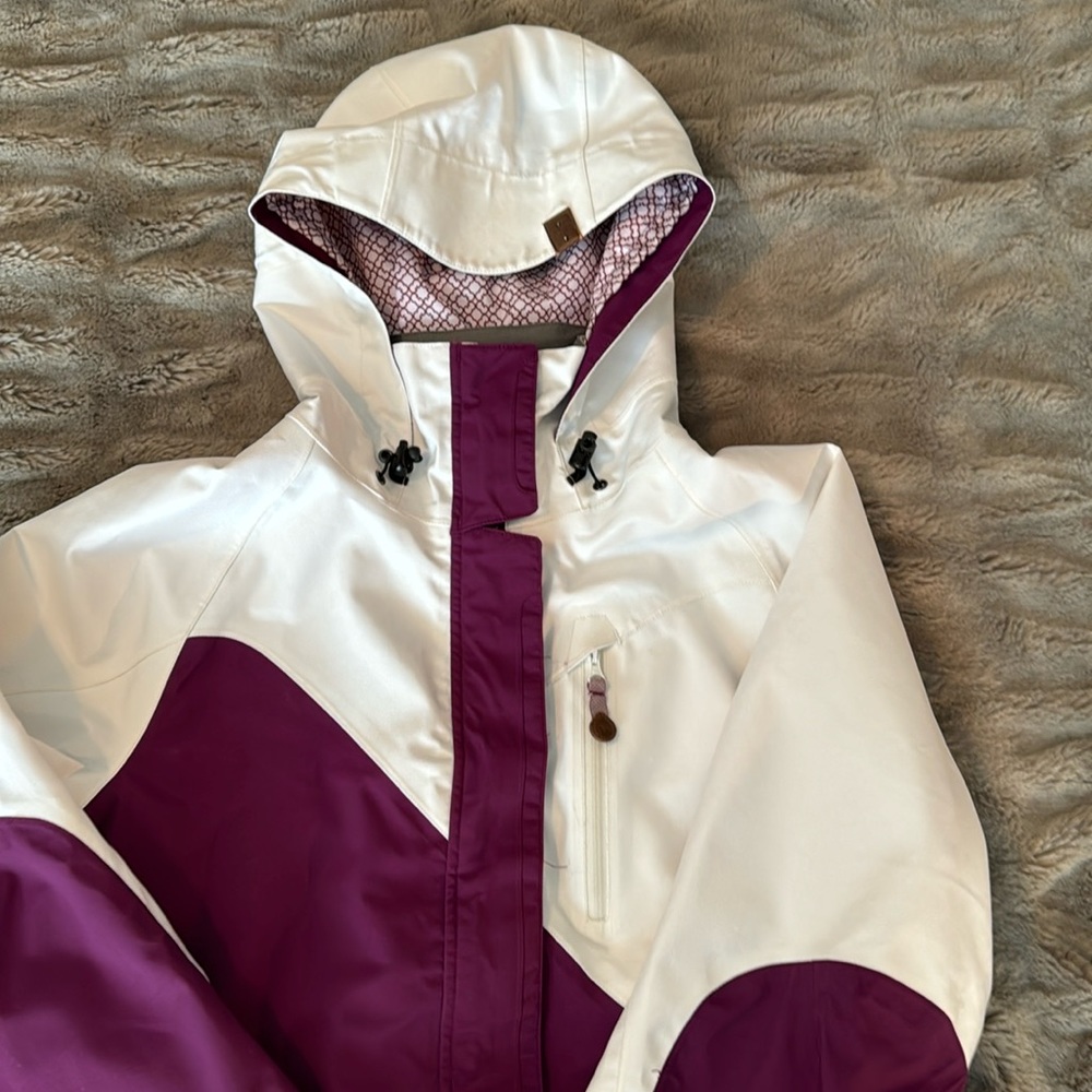 Womens Dakine outer shell Size Medium